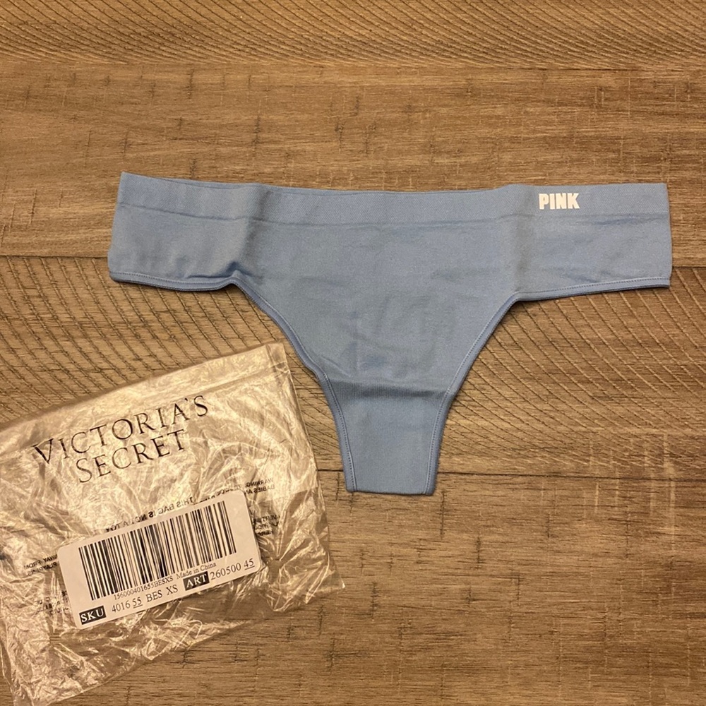 NWT Victoria’s Secret PINK No-Show Thong
